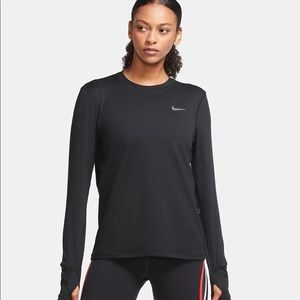 Nike long sleeved black